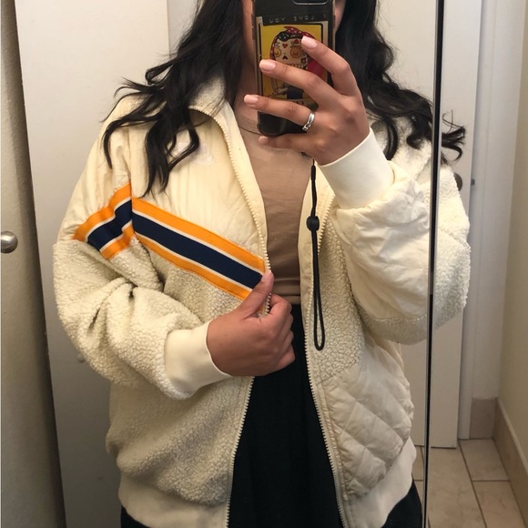 Nike Sportswear Full Zip Sherpa Size Large Track Jacket Muslin BV3040-115 small - Picture 12 of 12